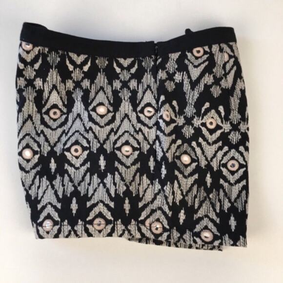 Black Silver Pink Mirrored Ikat Shorts Sz Small - Picture 4 of 6
